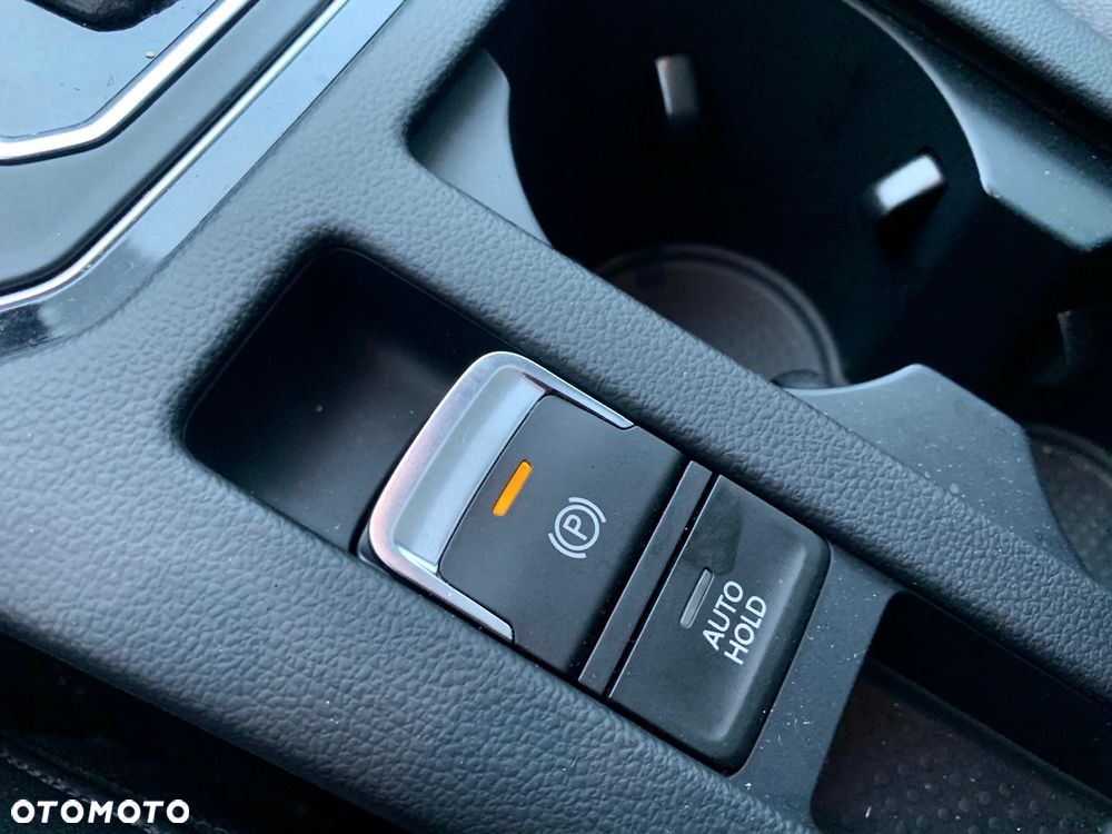 Volkswagen Passat 2.0 TDI BMT Highline DSG - 24