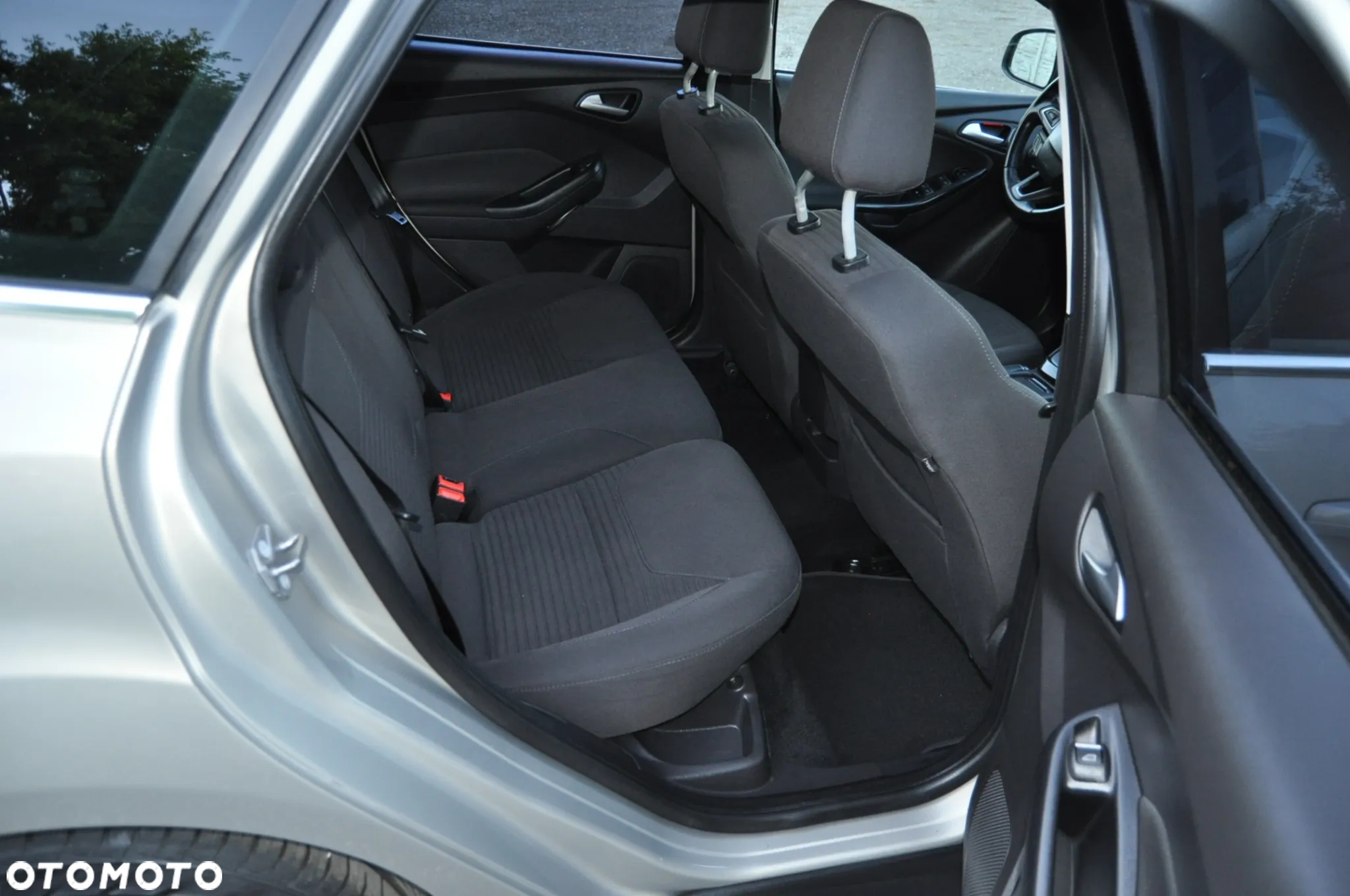 Ford Focus 2.0 TDCi Titanium ASS - 9
