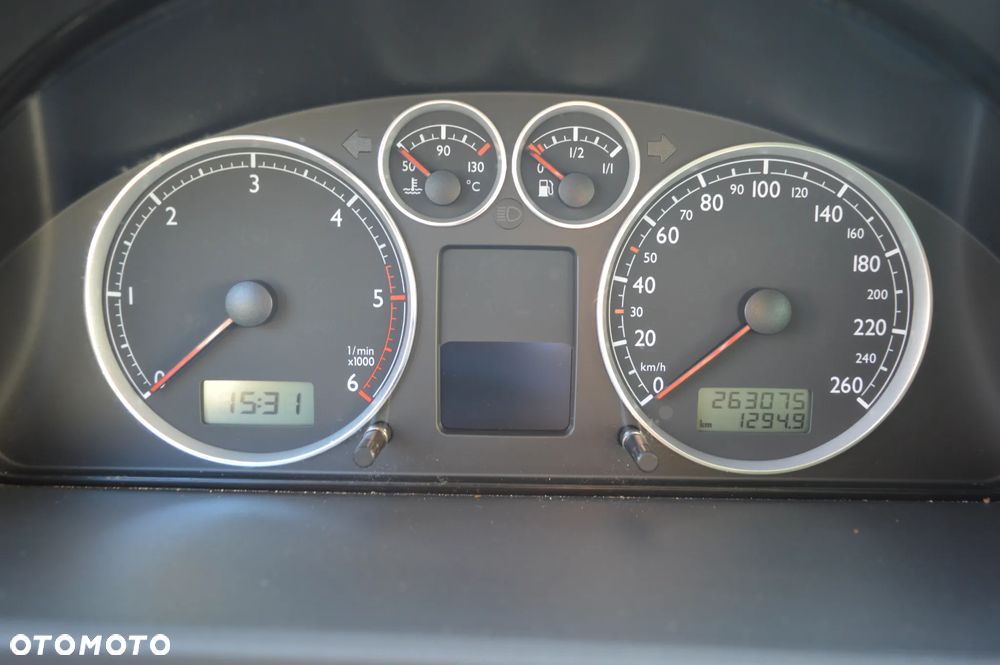 Volkswagen Sharan 2.0 TDI Highline - 19