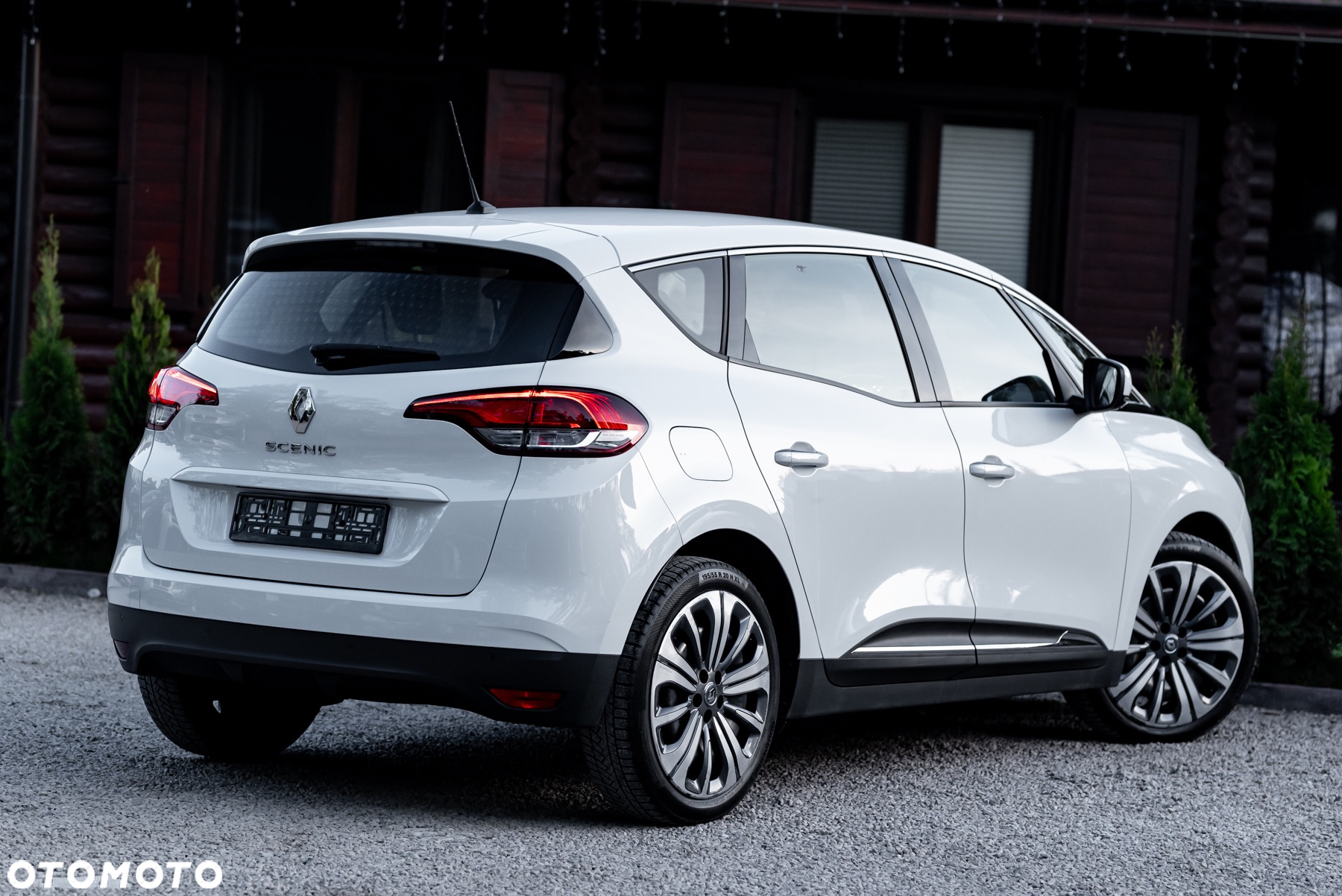 Renault Scenic TCe 140 GPF EDC INTENS - 13