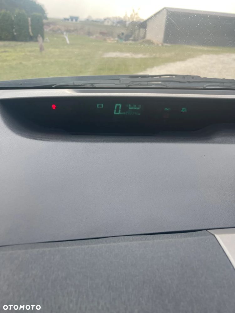 Toyota Prius 1.5 VVT-i Sol - 10