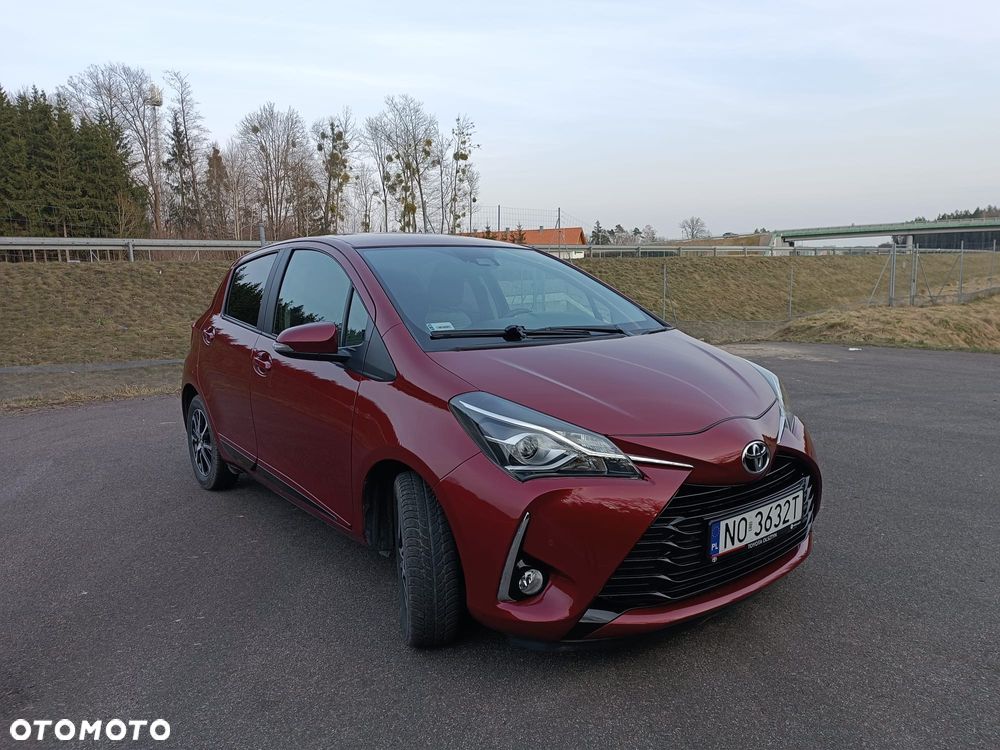 Toyota Yaris 1.5 Premium - 1
