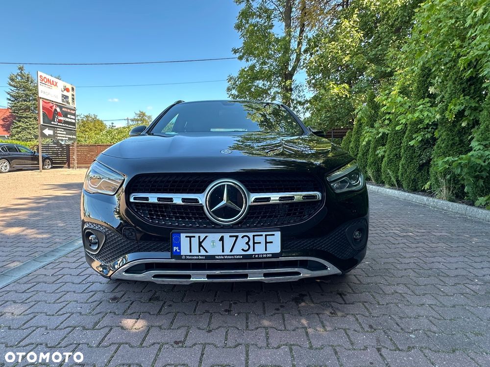 Mercedes-Benz GLA 250 4Matic 8G-DCT - 2