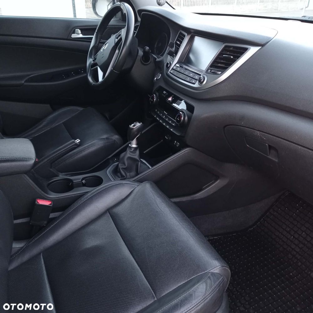 Hyundai Tucson - 8
