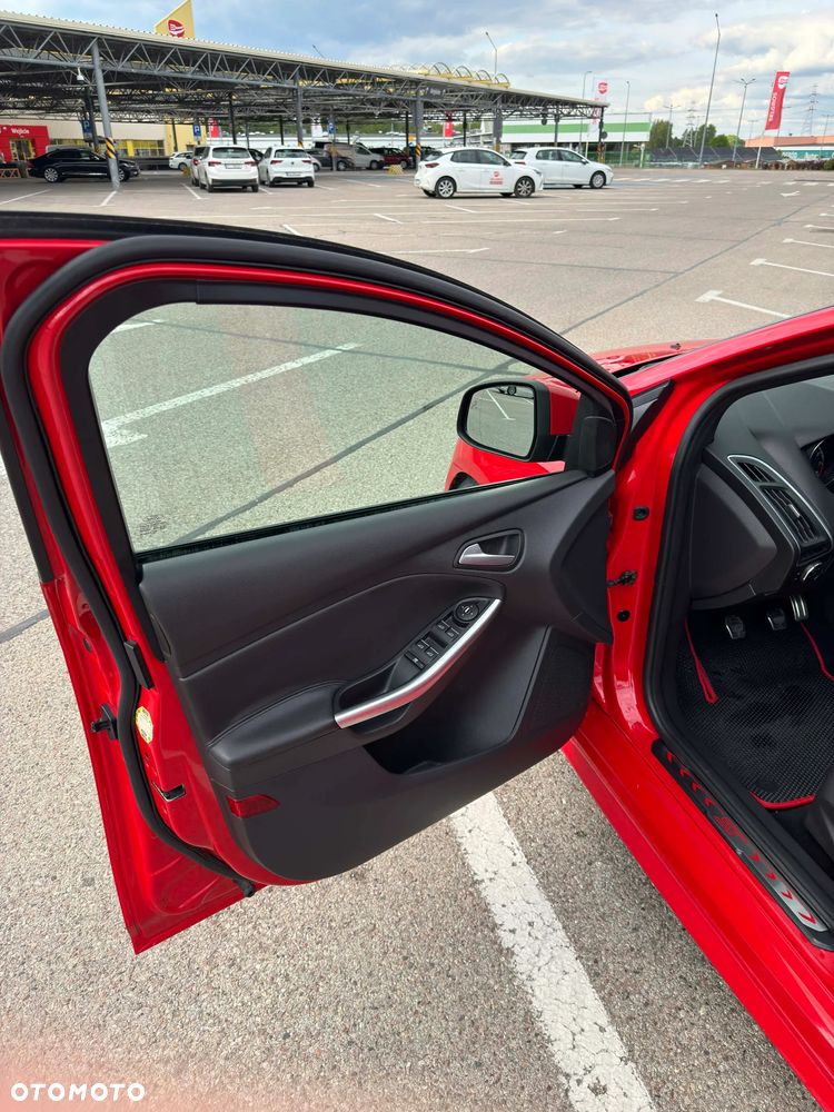 Ford Focus SW 2.0 EcoBoost ST - 20