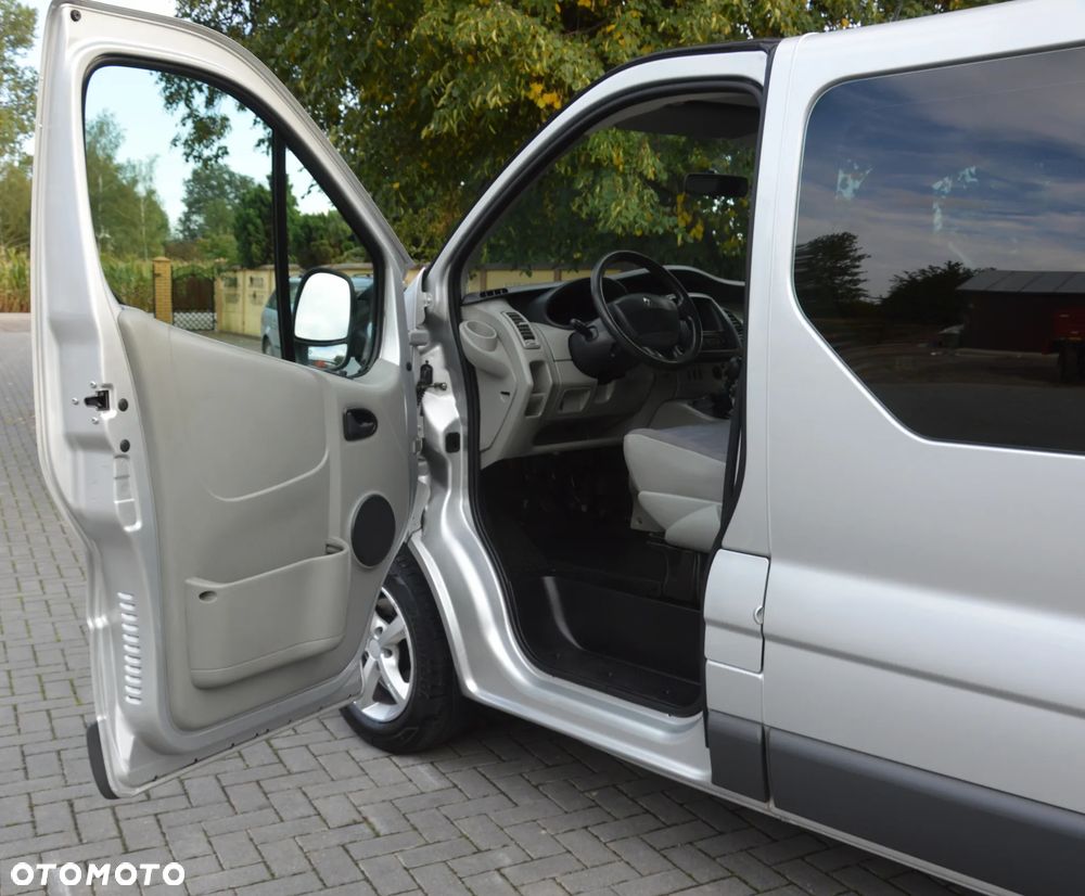 Renault Trafic - 13
