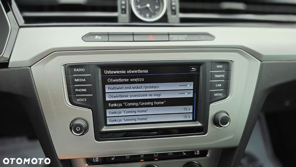 Volkswagen Passat 2.0 TDI SCR DSG Comfortline - 21