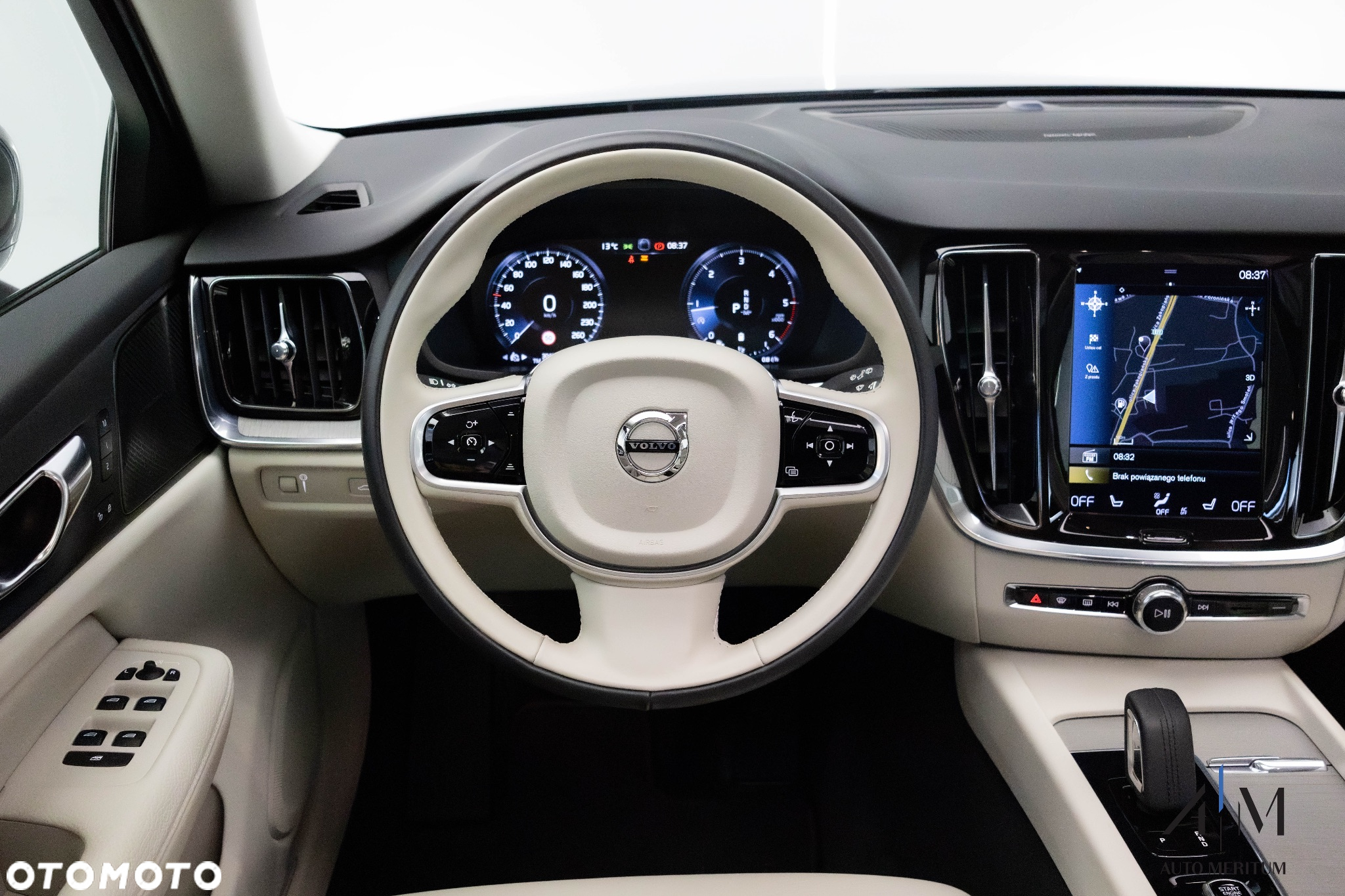 Volvo V60 Cross Country B4 D AWD Geartronic - 13