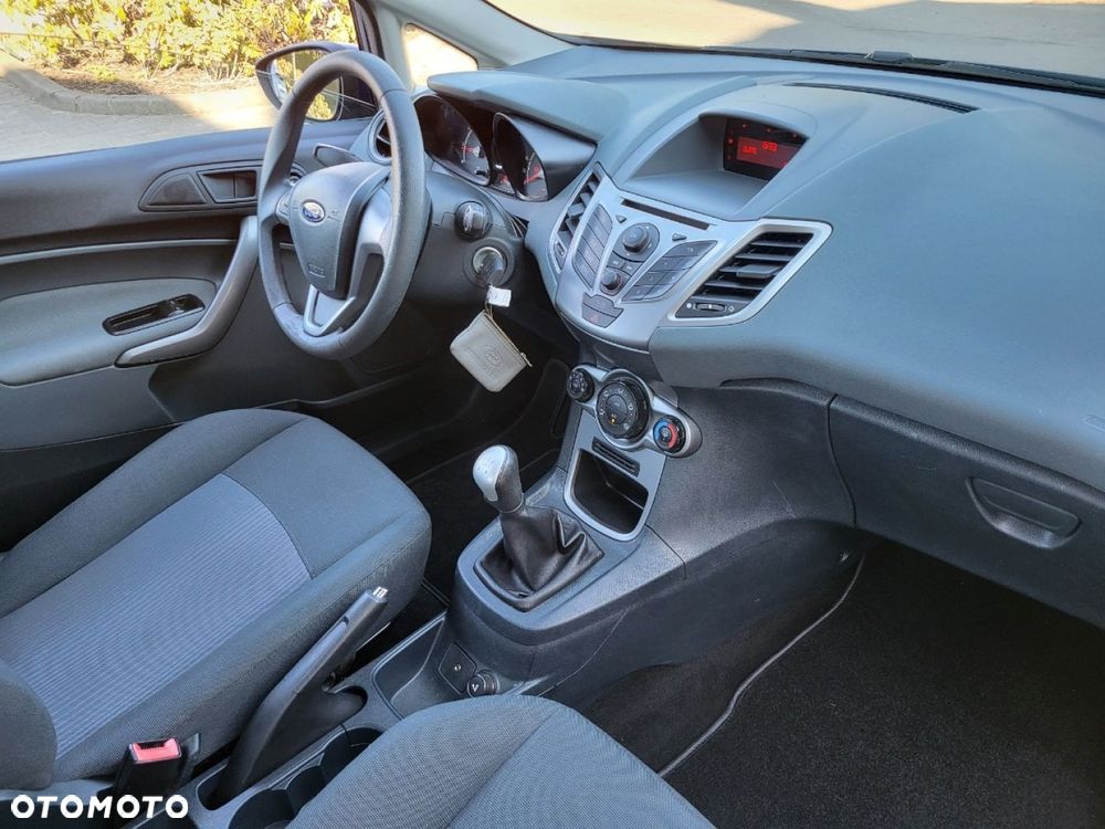 Ford Fiesta - 7