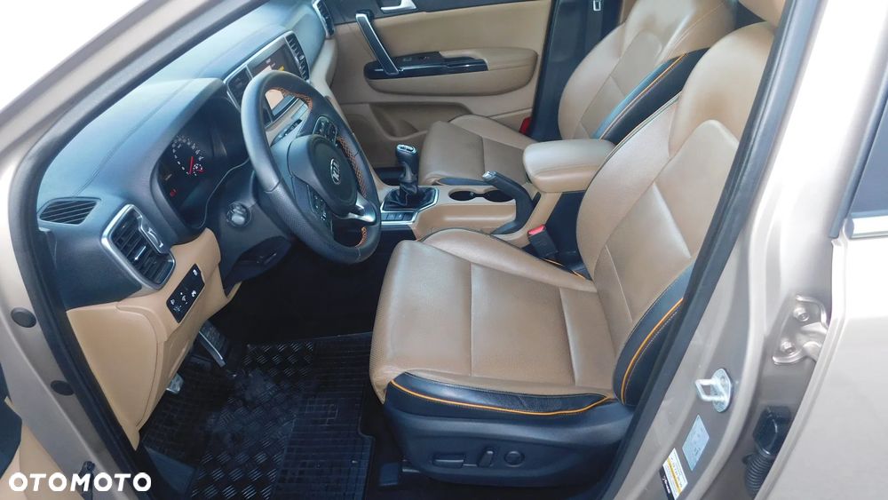 Kia Sportage 1.6 GDI L Business Line Plus 2WD - 19