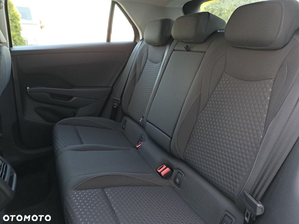 Volkswagen T-Roc - 16