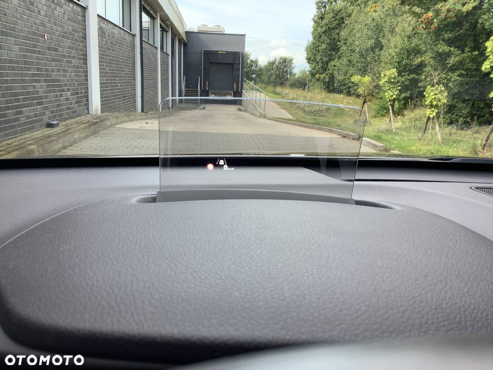 Hyundai Kona 64kWh Executive - 35