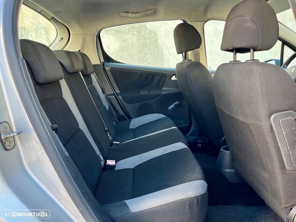 Peugeot 207 1.4 16V Trendy - 33