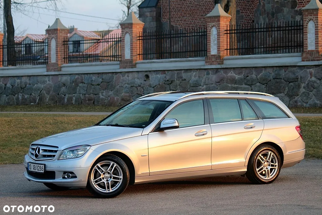 Mercedes-Benz Klasa C 180 T Kompressor Automatik Avantgarde - 16