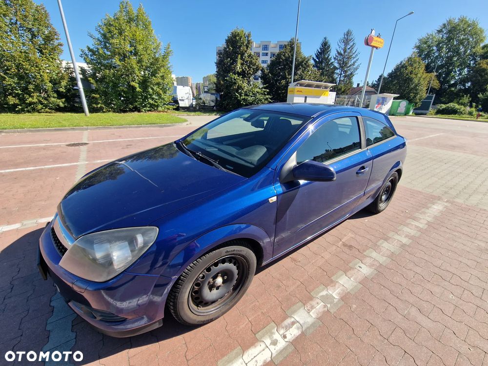 Opel Astra GTC 1.6 - 8