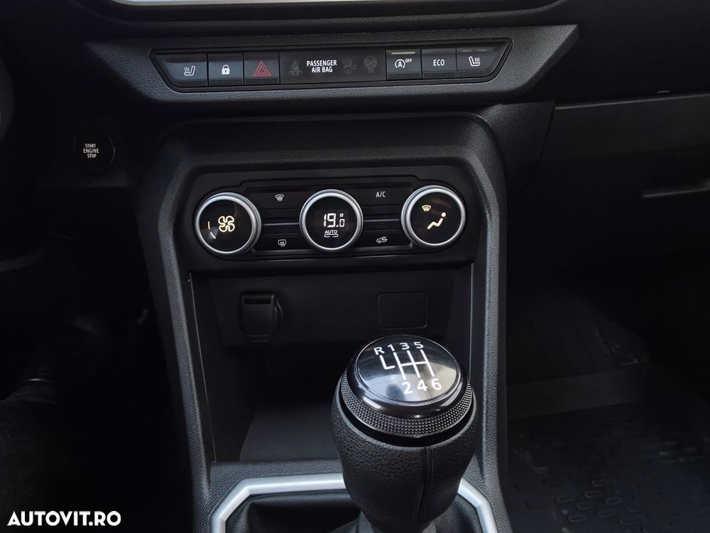 Dacia Logan TCe 90 MT6 Prestige+ - 8
