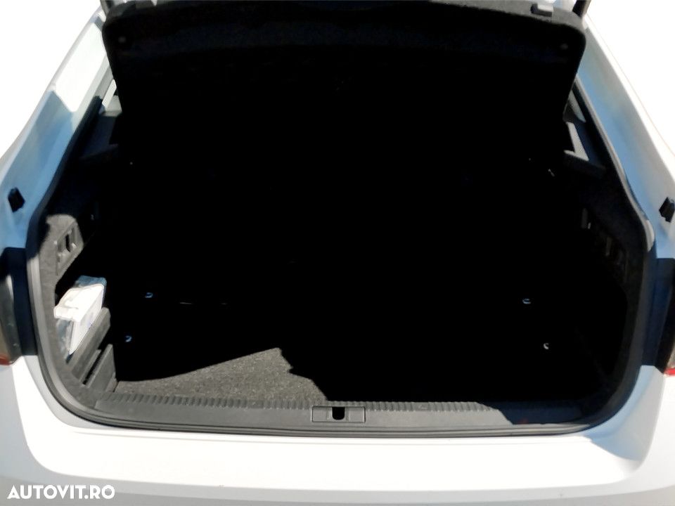 Skoda Superb 2.0 TDI Ambition - 23