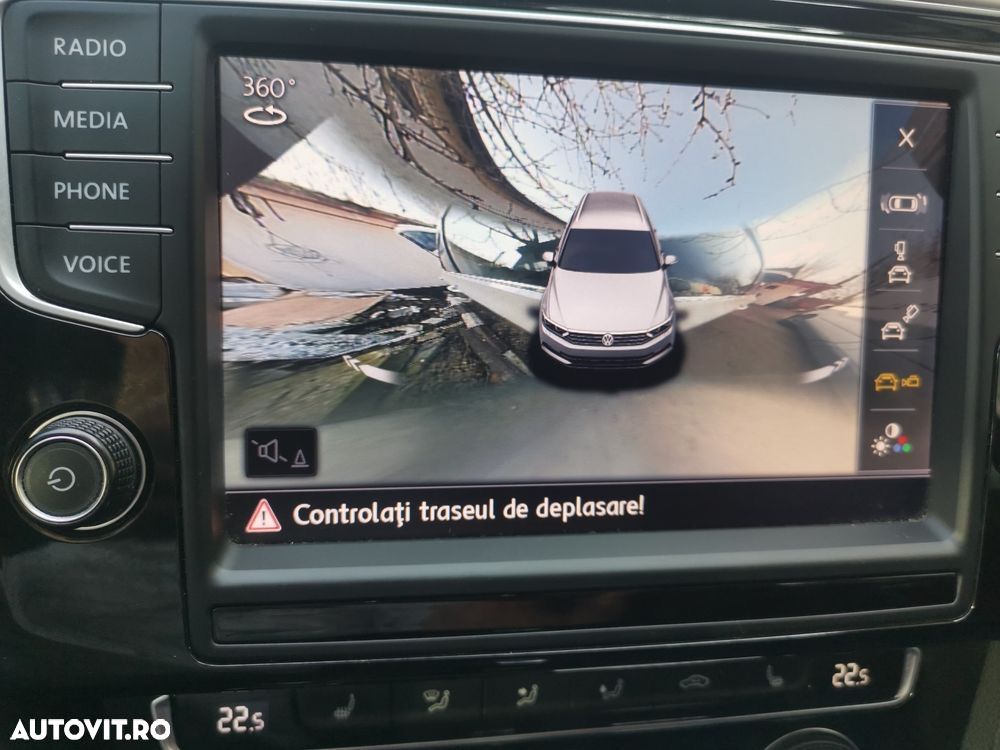 Volkswagen Passat Variant 2.0 TDI DSG 4Motion Highline - 20