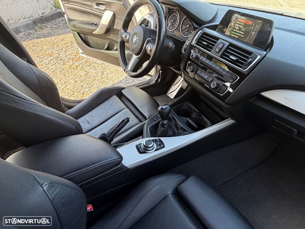 BMW 116 d Pack M - 19