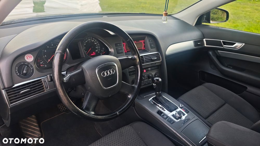 Audi A6 Avant 2.4 multitronic - 14