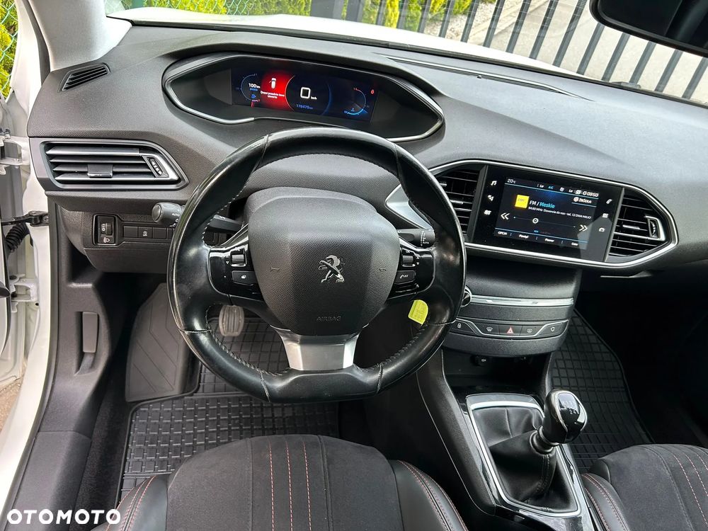 Peugeot 308 BlueHDi 130 Black Edition - 5