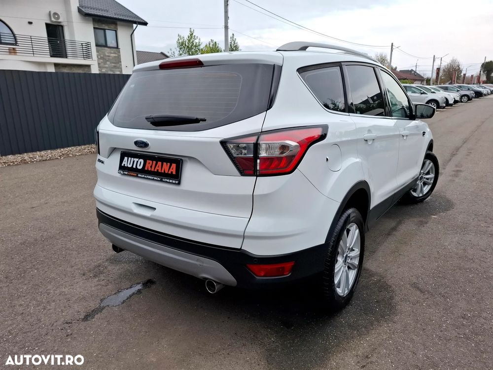Ford Kuga - 3