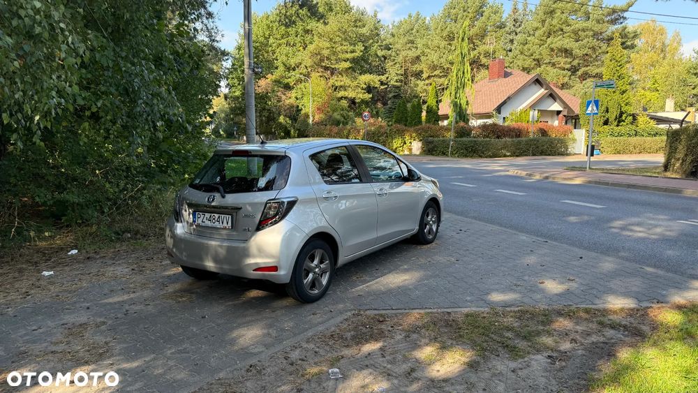 Toyota Yaris - 4