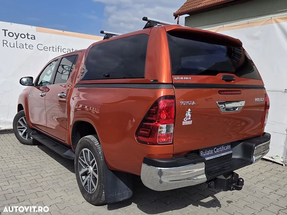 Toyota Hilux 4x4 Double Cab A/T Invincible - 9