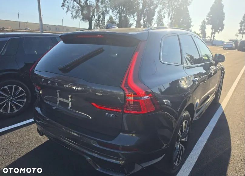 Volvo XC 60 B5 B AWD Plus Bright - 4