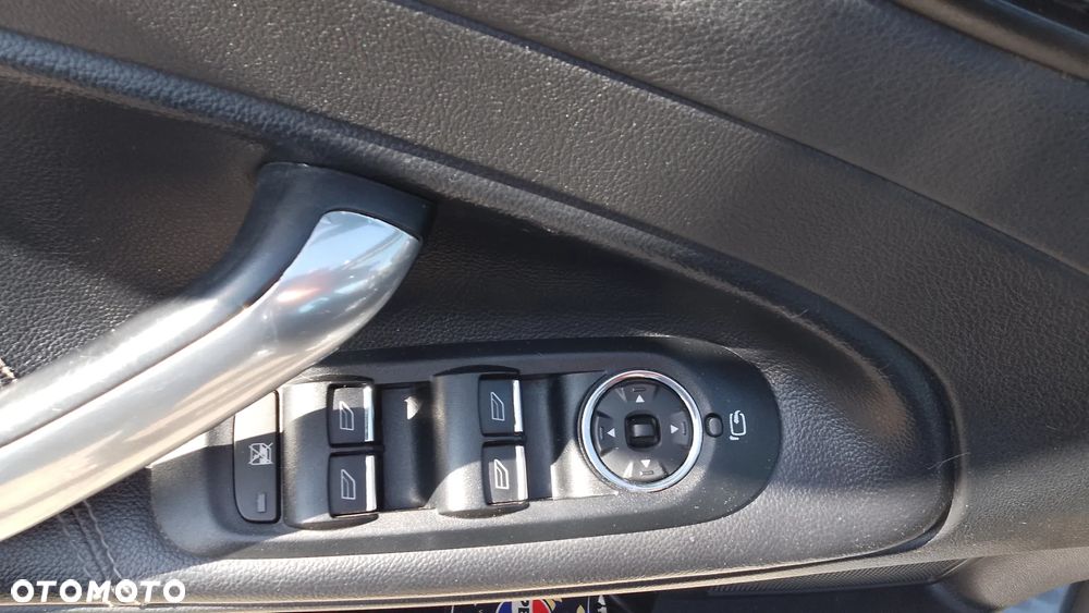 Ford Mondeo 1.8 TDCi Titanium X - 16