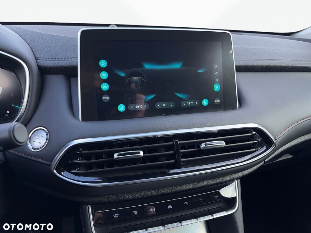 MG HS 1.5 T-GDI Excite DCT - 18