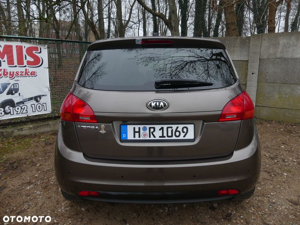 Kia Venga 1.4 CVVT Fifa World Cup Edition - 16