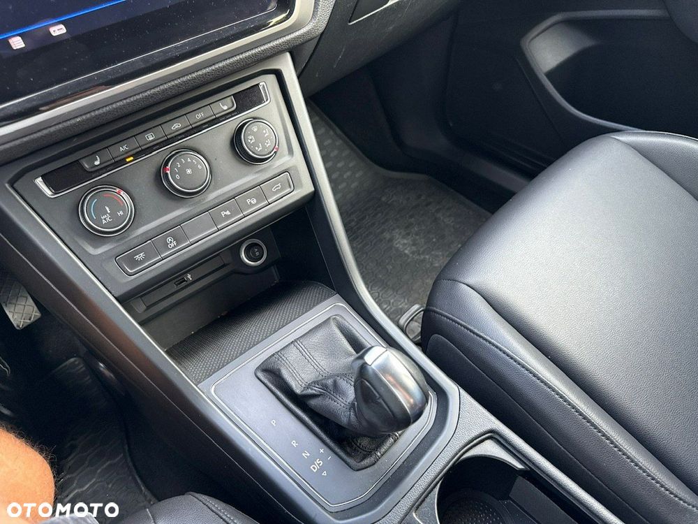 Volkswagen Touran - 20