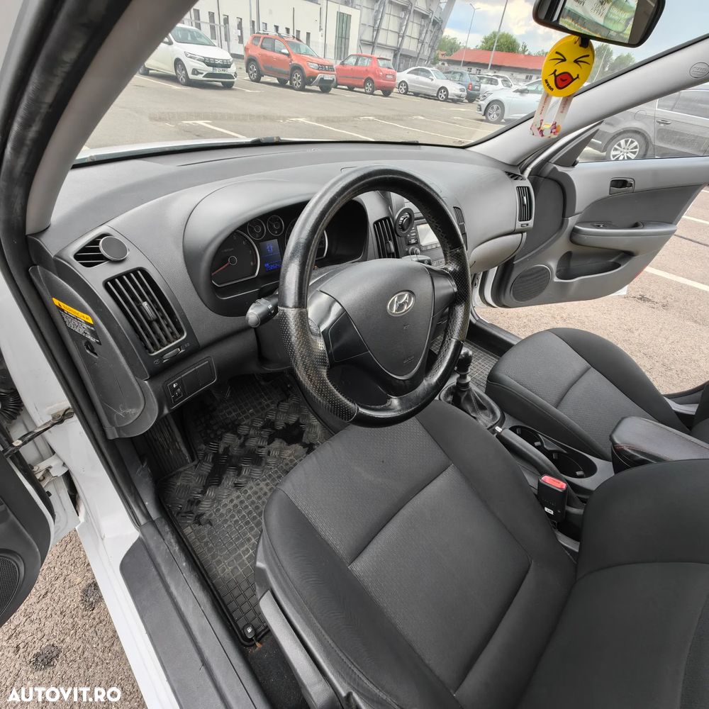 Hyundai i30 1.4 DOHC GL Classic - 1