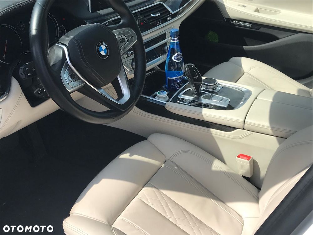 BMW Seria 7 740d xDrive - 5