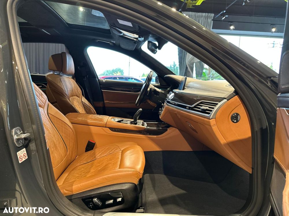 BMW Seria 7 740Li xDrive - 23