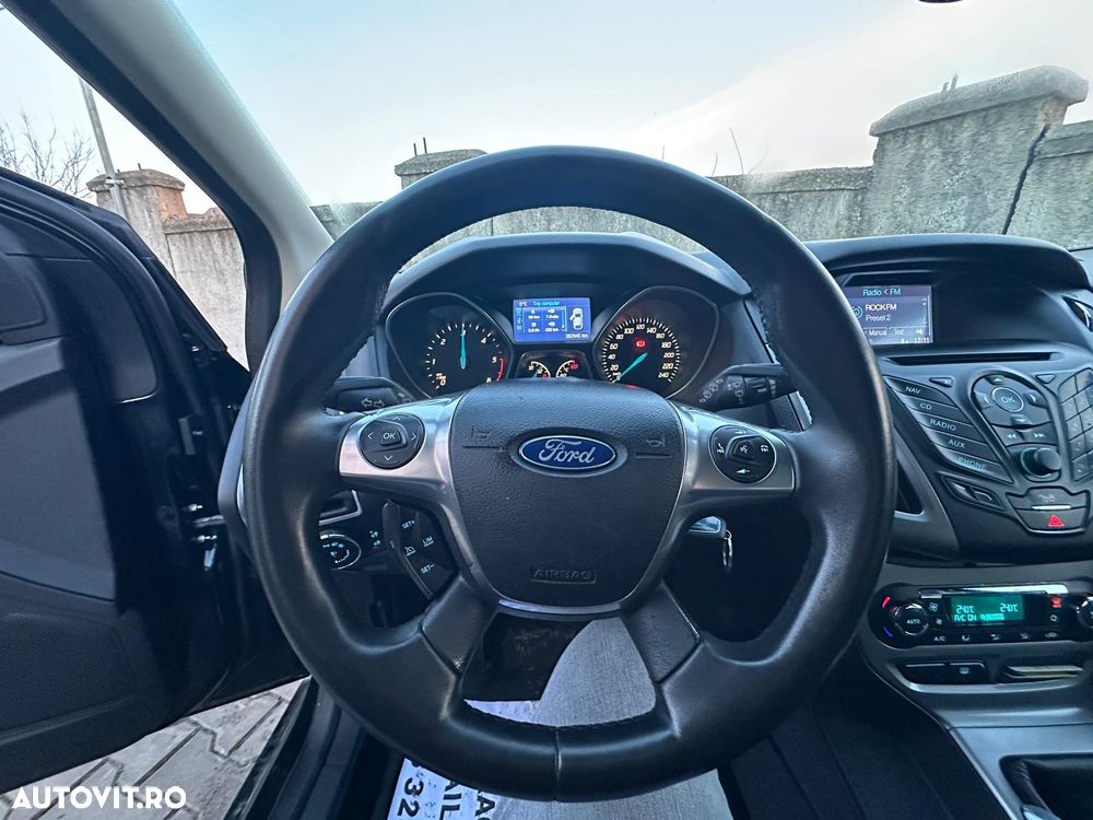 Ford Focus - 20