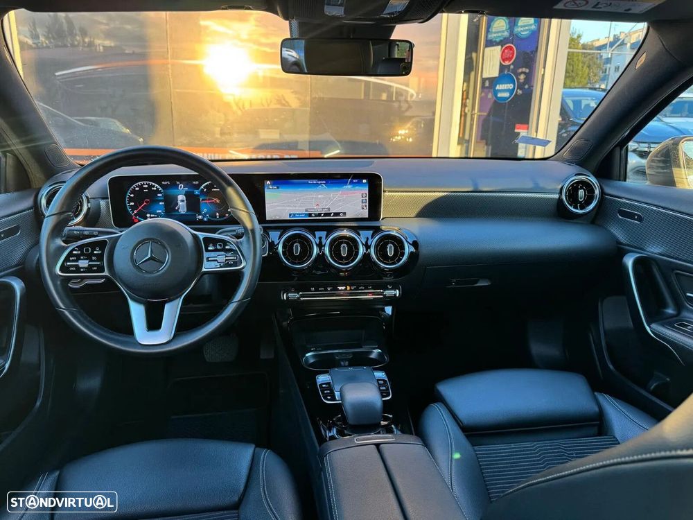 Mercedes-Benz A 180 d Style Plus Aut. - 42