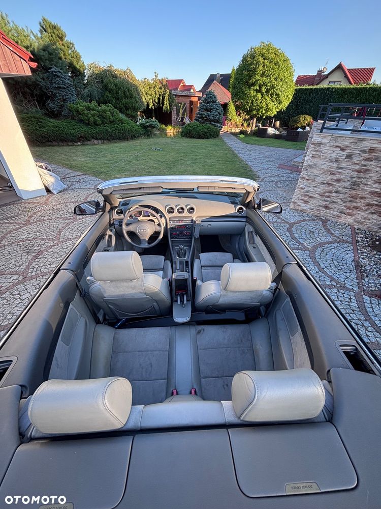 Audi A4 Cabrio 2.4 - 15
