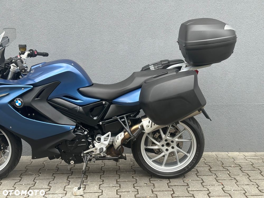 BMW F - 9