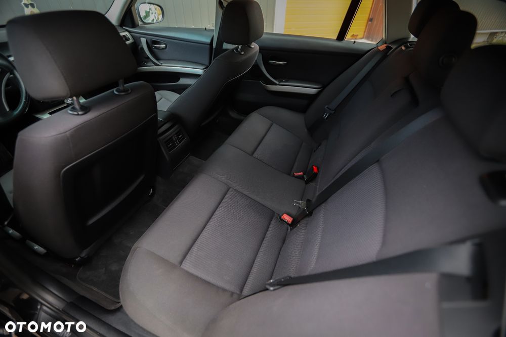BMW Seria 3 - 10