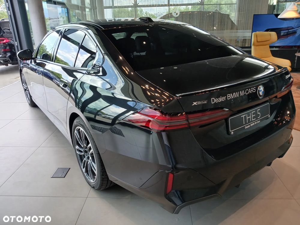 BMW Seria 5 520d mHEV - 11