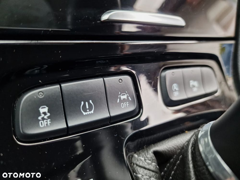 Opel Grandland X 1.6 T Ultimate S&S - 28