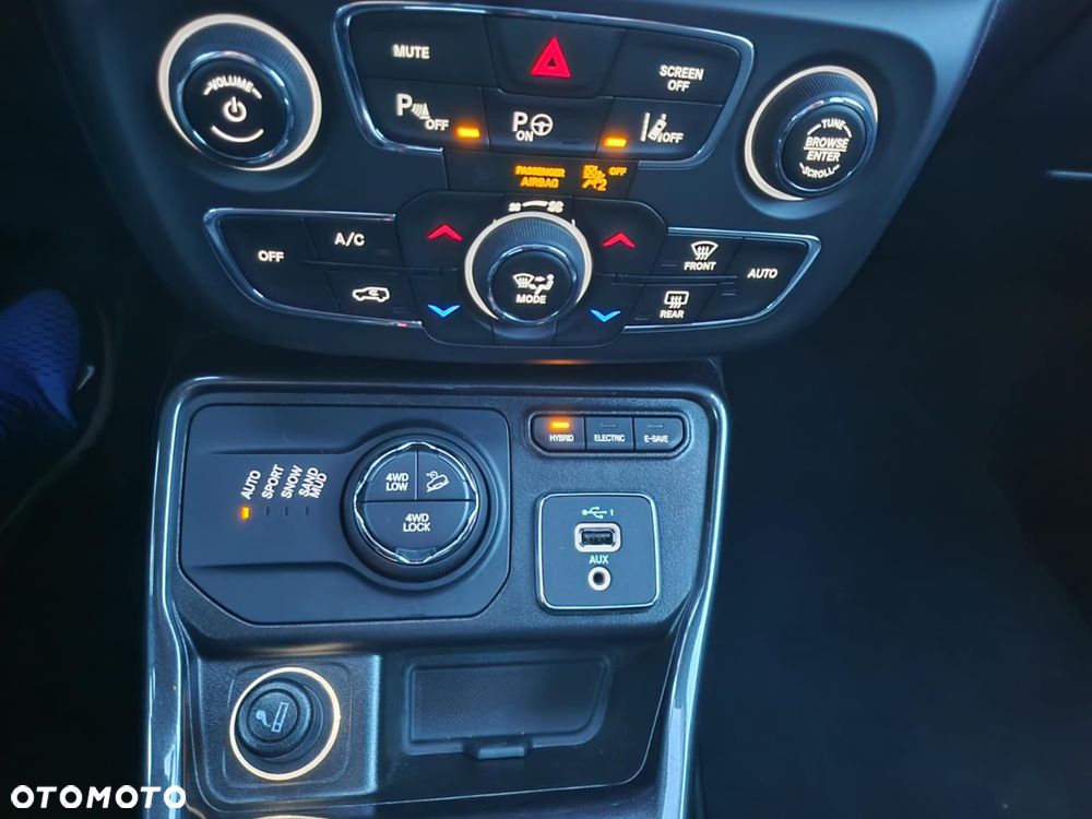 Jeep Compass - 12