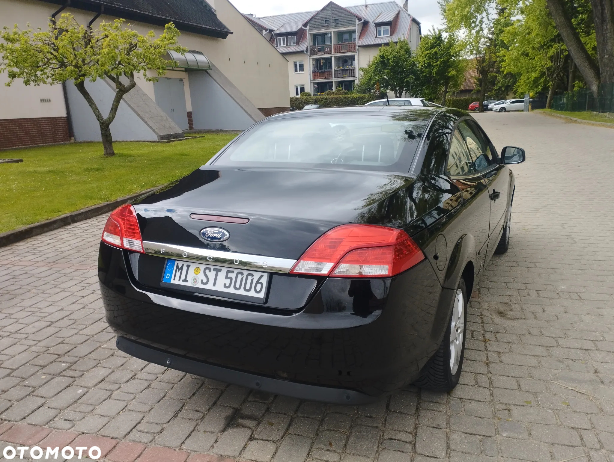 Ford Focus Coupe-Cabriolet 2.0 16V Titanium - 31