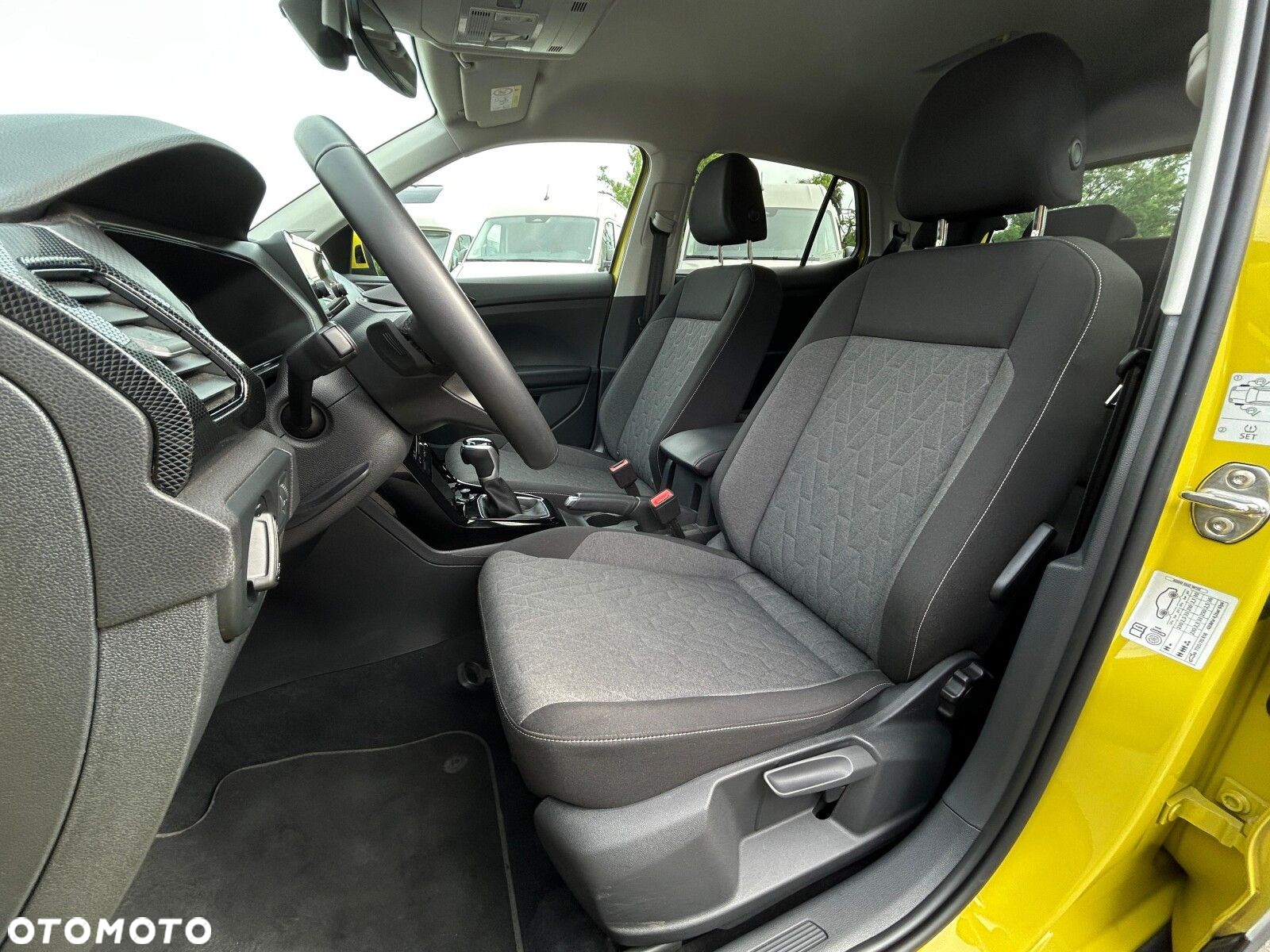 Volkswagen T-Cross - 8
