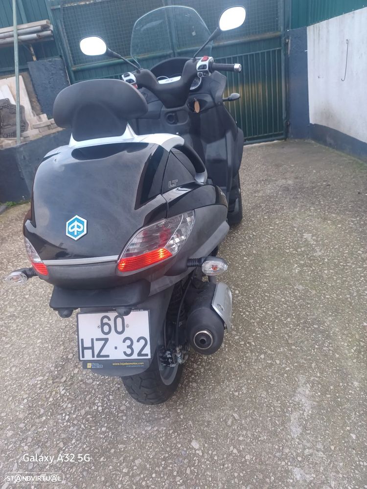 Piaggio MP3 250 i - 3