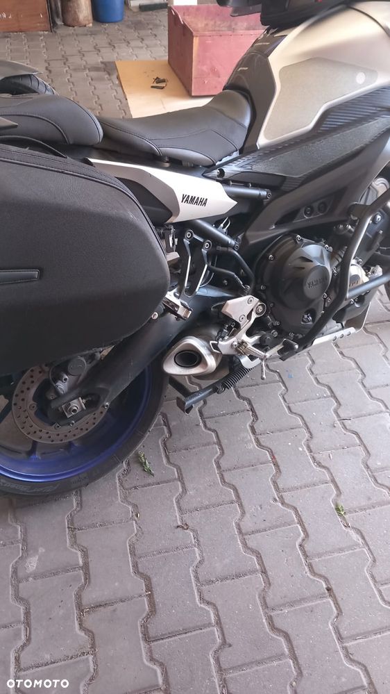 Yamaha MT - 4