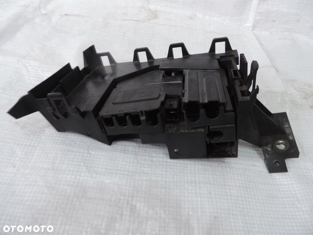 FORD MONDEO MK5 MOCOWANIE SKRZYNKI BEZPIECZNIKÓW DG9T-14A301-AD - 2