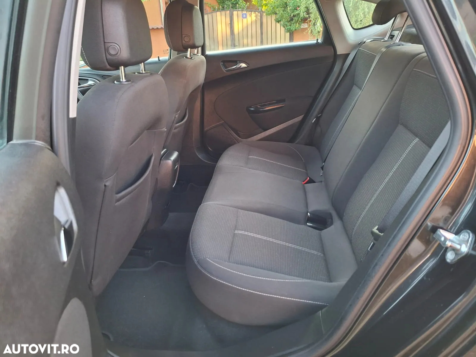 Opel Astra 1.4 Turbo Exklusiv - 8